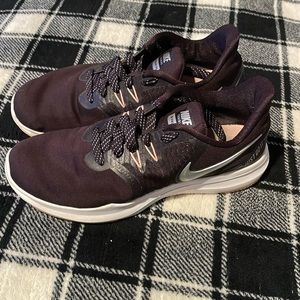 Nike in season T8 running shoe